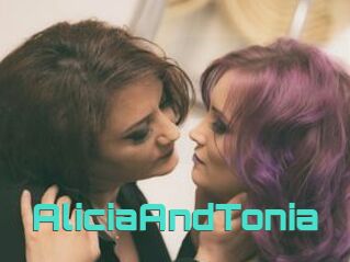 AliciaAndTonia Grizzli Edition