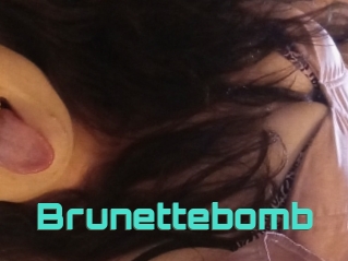 Brunettebomb