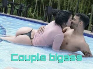 Couple_bigass
