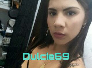 Dulcie_69