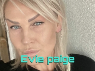 Evie_paige