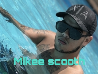 Mikee_scooth