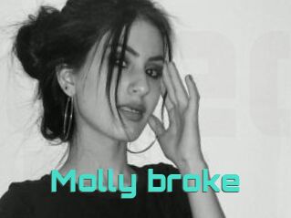 Molly_broke