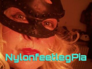 NylonfeetlegPia